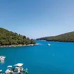 Holiday Home Krnica クルニカ