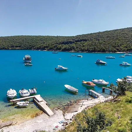 Holiday Home Krnica Vakantiehuis *