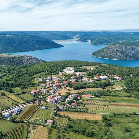 Casa de Férias Holiday Home Krnica