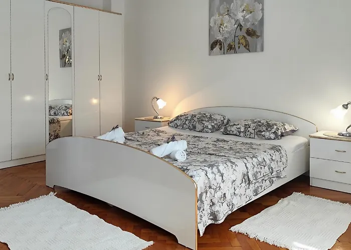 Holiday Home Krnica Vakantiehuis